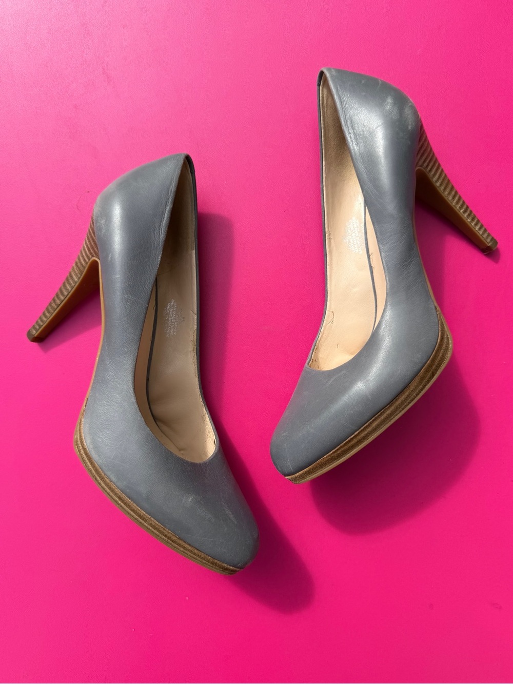 Nine West Rocha Leather Pumps Grey Leather Upper Stacked Wood Heel Wooden Size 9